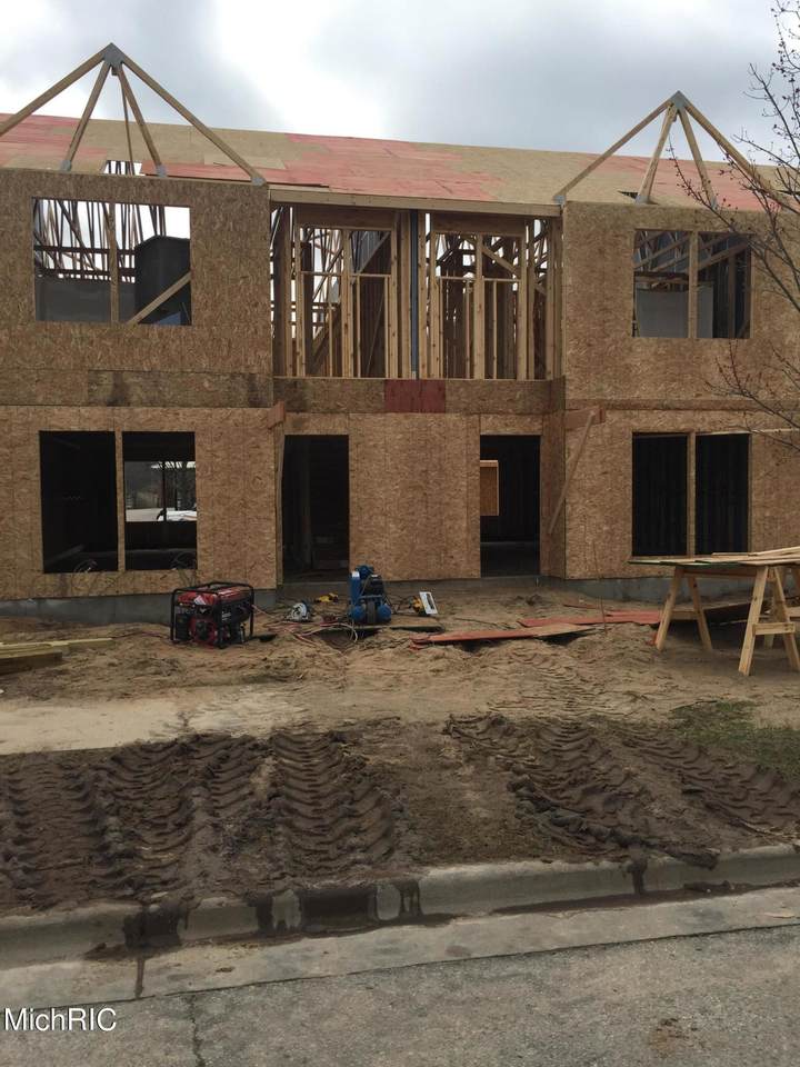 6744 Promenade St - Photo 1