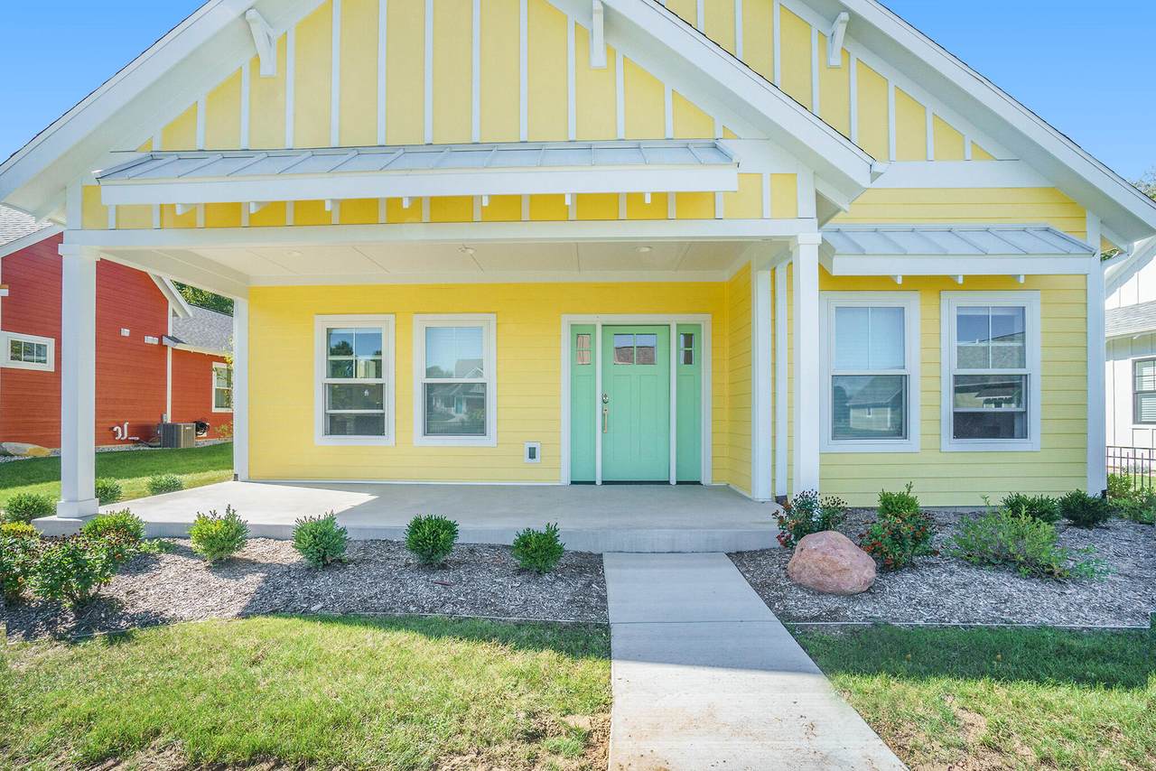 8224 Coneflower Cove - Photo 1