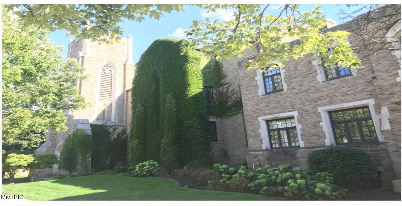 253 Prospect Avenue - Photo 1