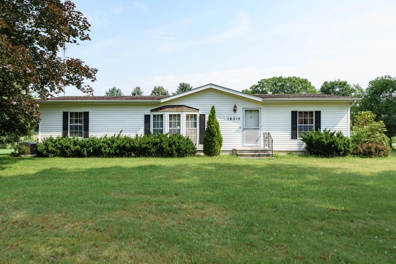 16215 B Avenue - Photo 1