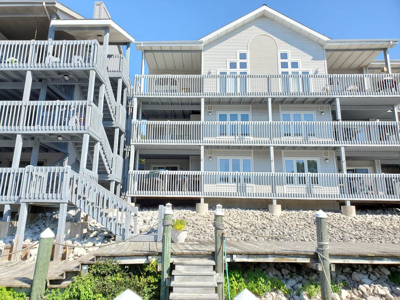 315 Fifth Avenue - Photo 1