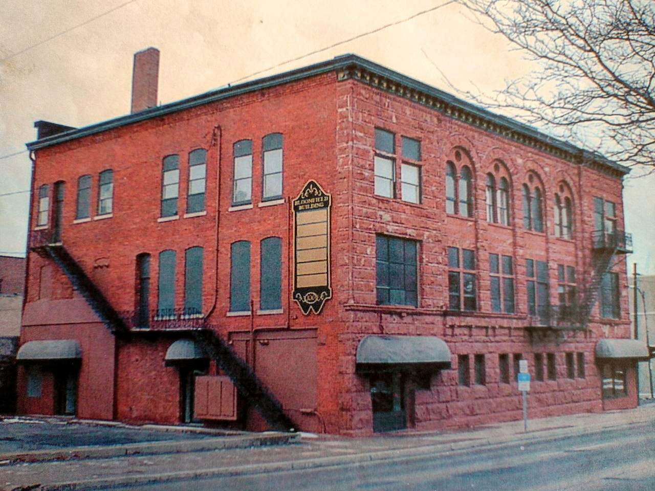 100 Washington Avenue - Photo 1