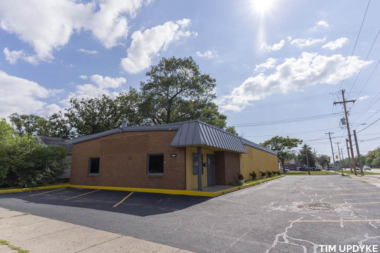 1811 Continental Street - Photo 1