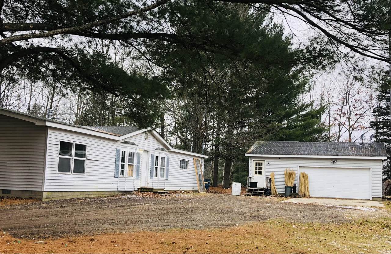 11977 Hickory Drive - Photo 1
