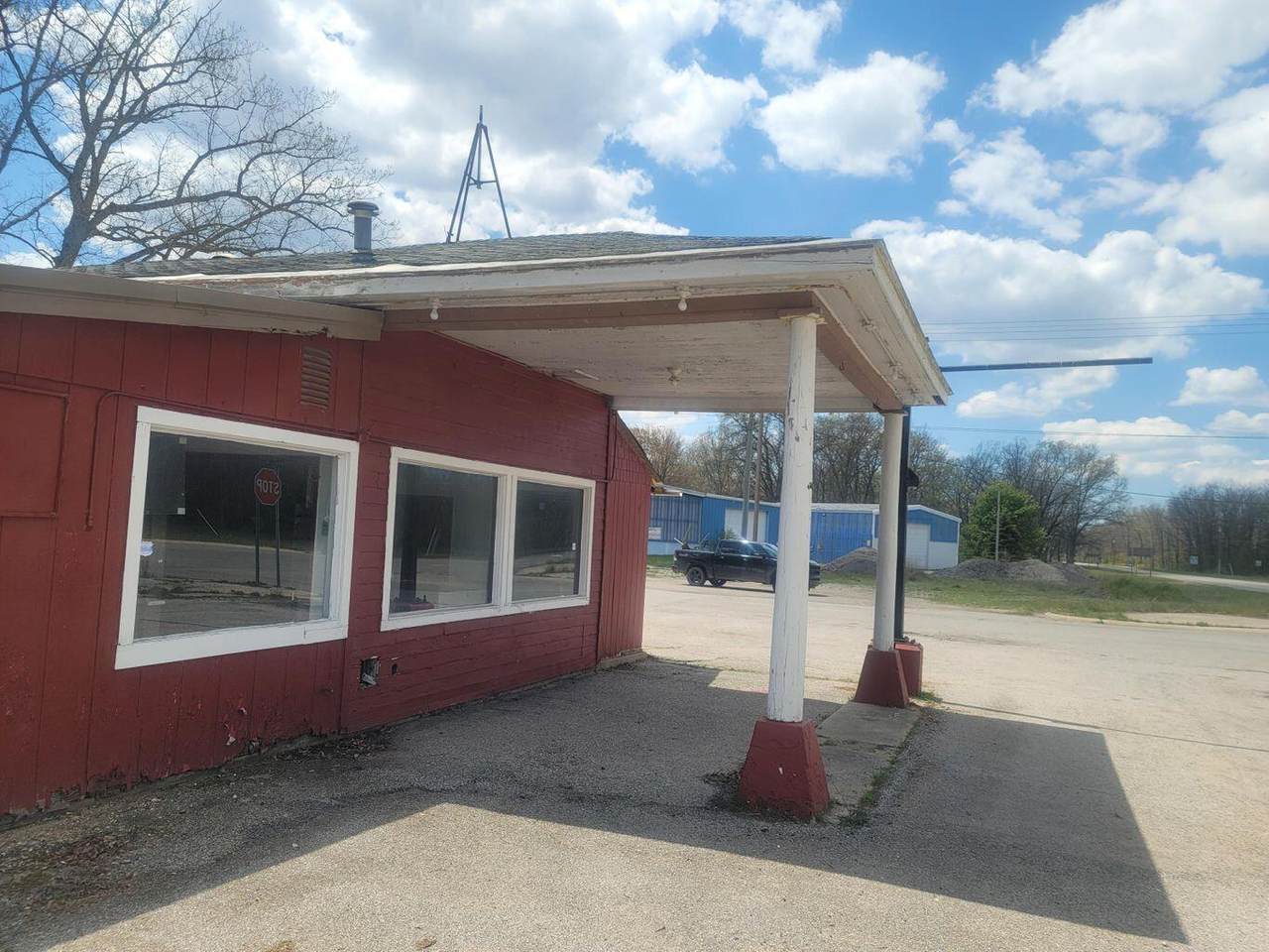 11987 Us 10 - Photo 1