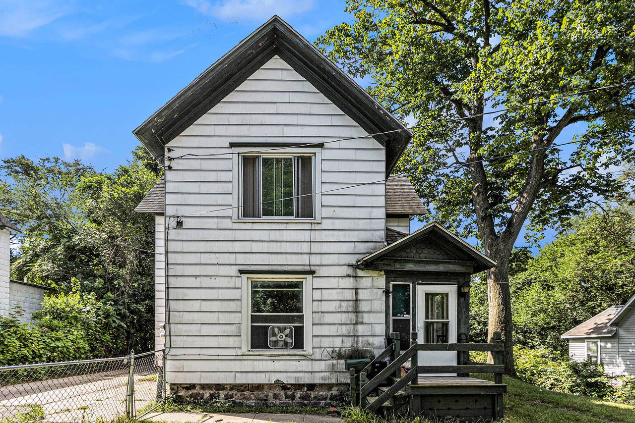 1110 Hotop Avenue - Photo 1
