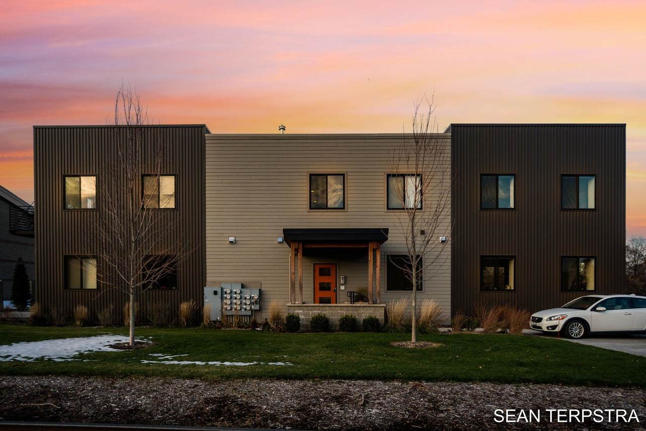 110 Central Avenue - Photo 1