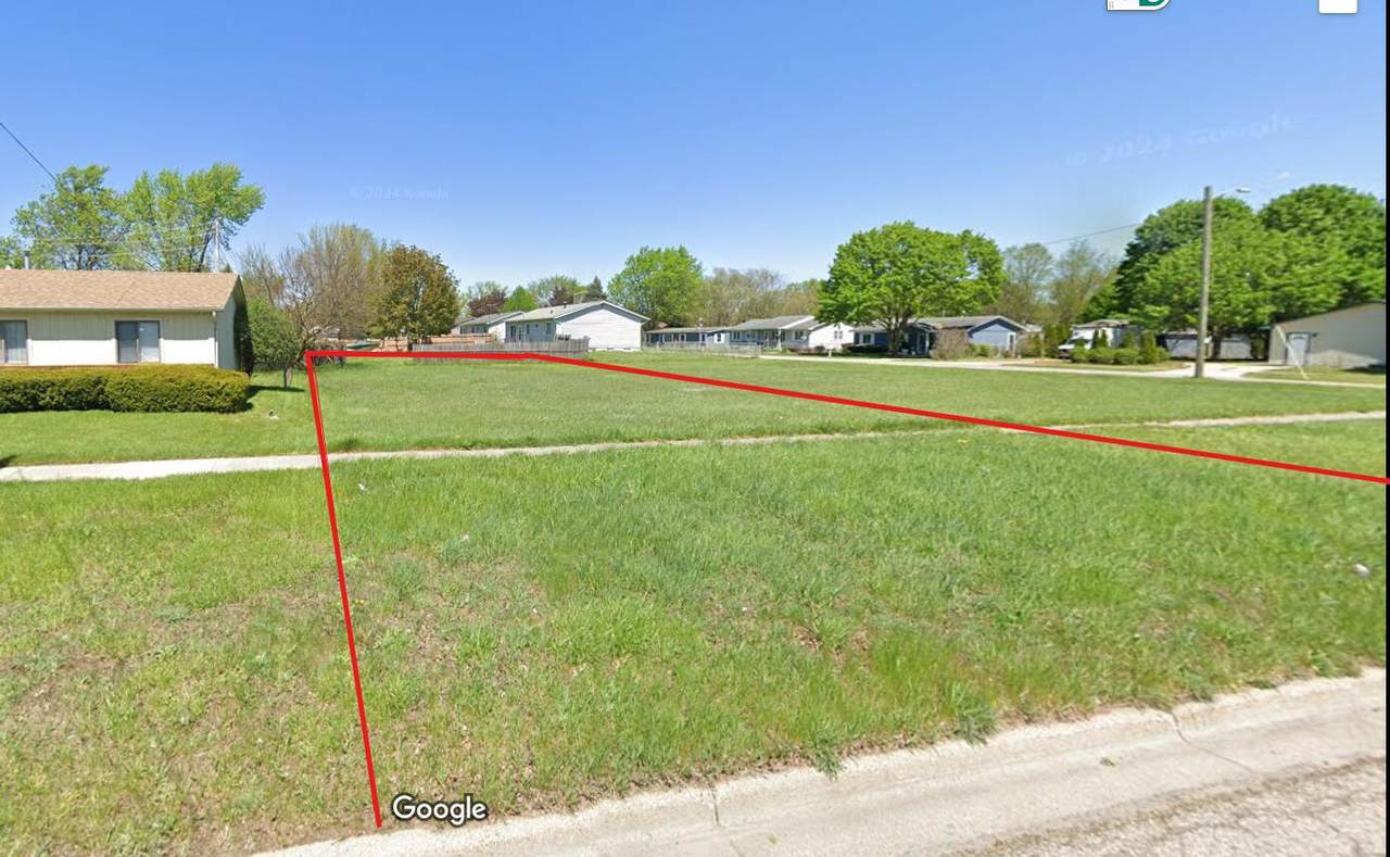 2213 Lakeview Avenue - Photo 1