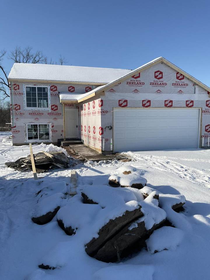 71422 Sophie Road - Photo 1