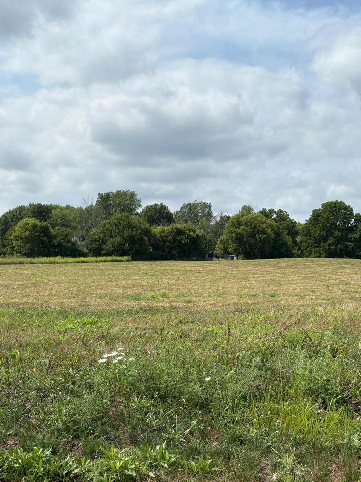 10711 Windward Avenue - Photo 1