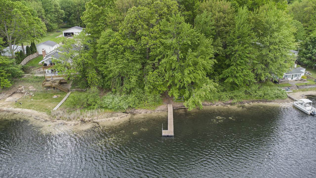 4495 Lakeview Street - Photo 1