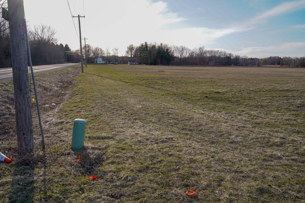 2887 Coloma Road - Photo 1