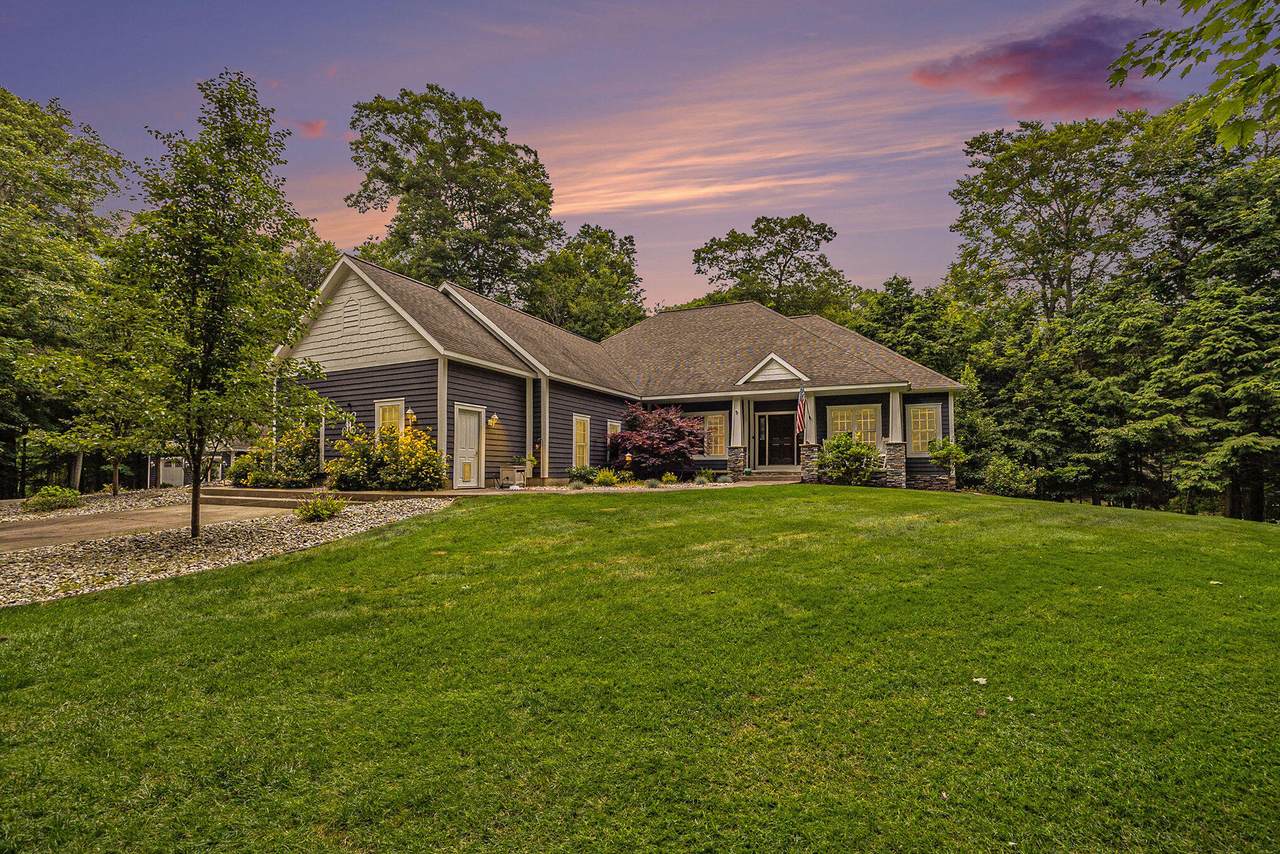 6160 Scenic Woods Circle - Photo 1
