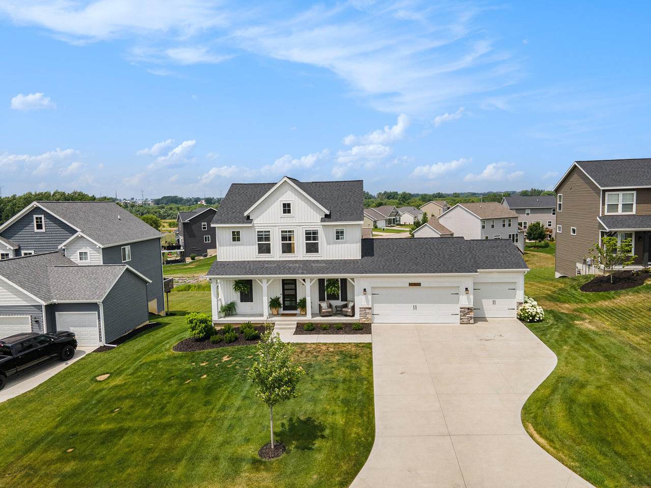 7535 Rivertrail Court - Photo 1