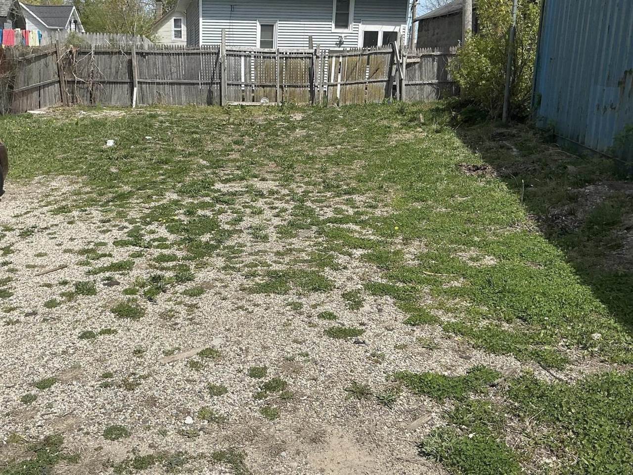 543 Tenhaaf Court - Photo 1