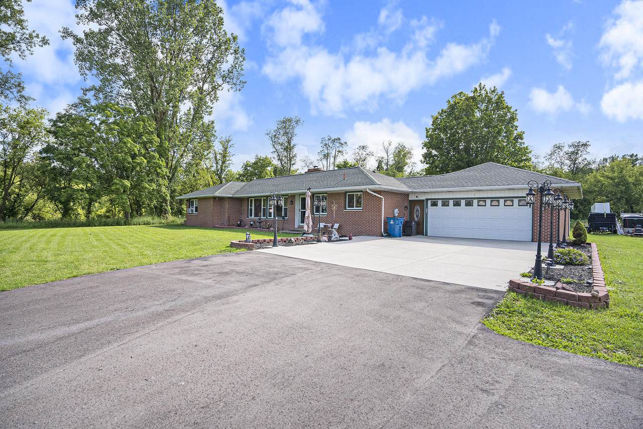 956 29 1/2 Mile Rd - Photo 1