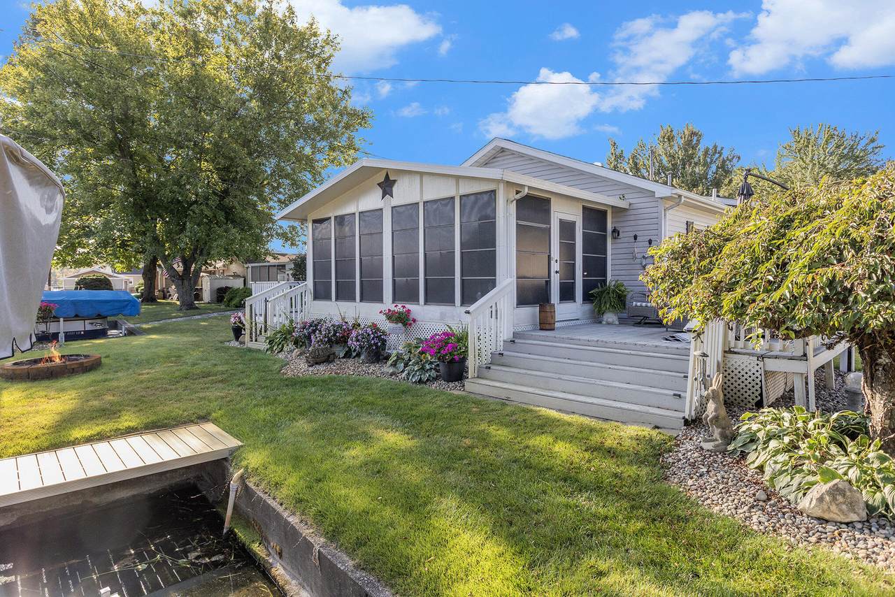 534 Hickory Lane - Photo 1