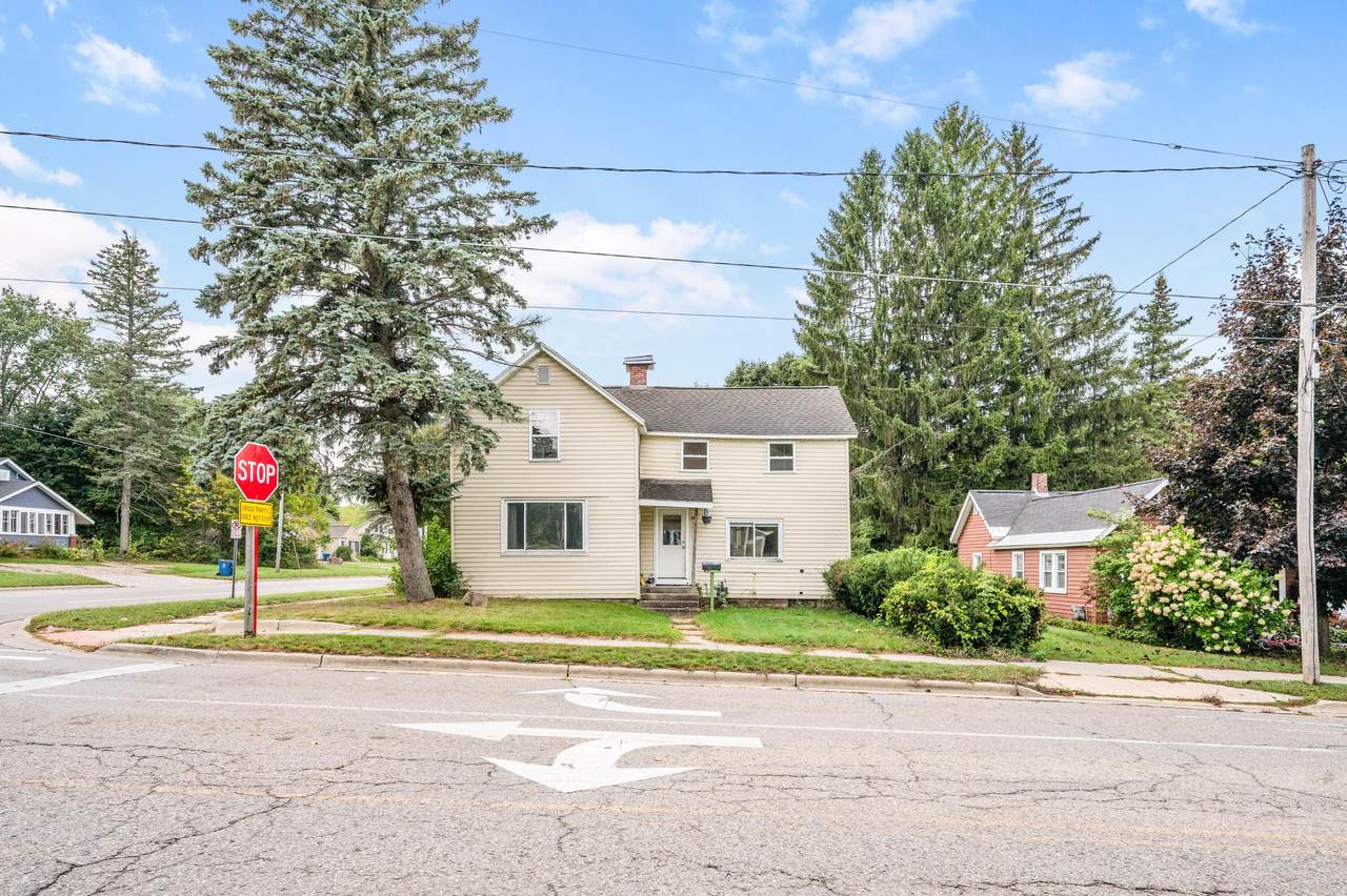 1024 Laurel Street - Photo 1