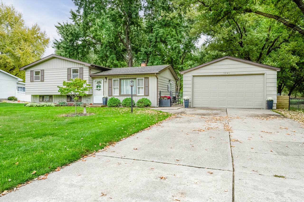 1246 Adams Drive - Photo 1