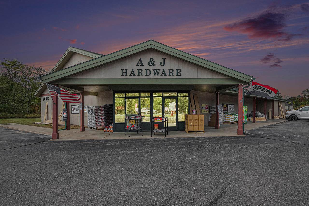 1745 Shawnee Road - Photo 1