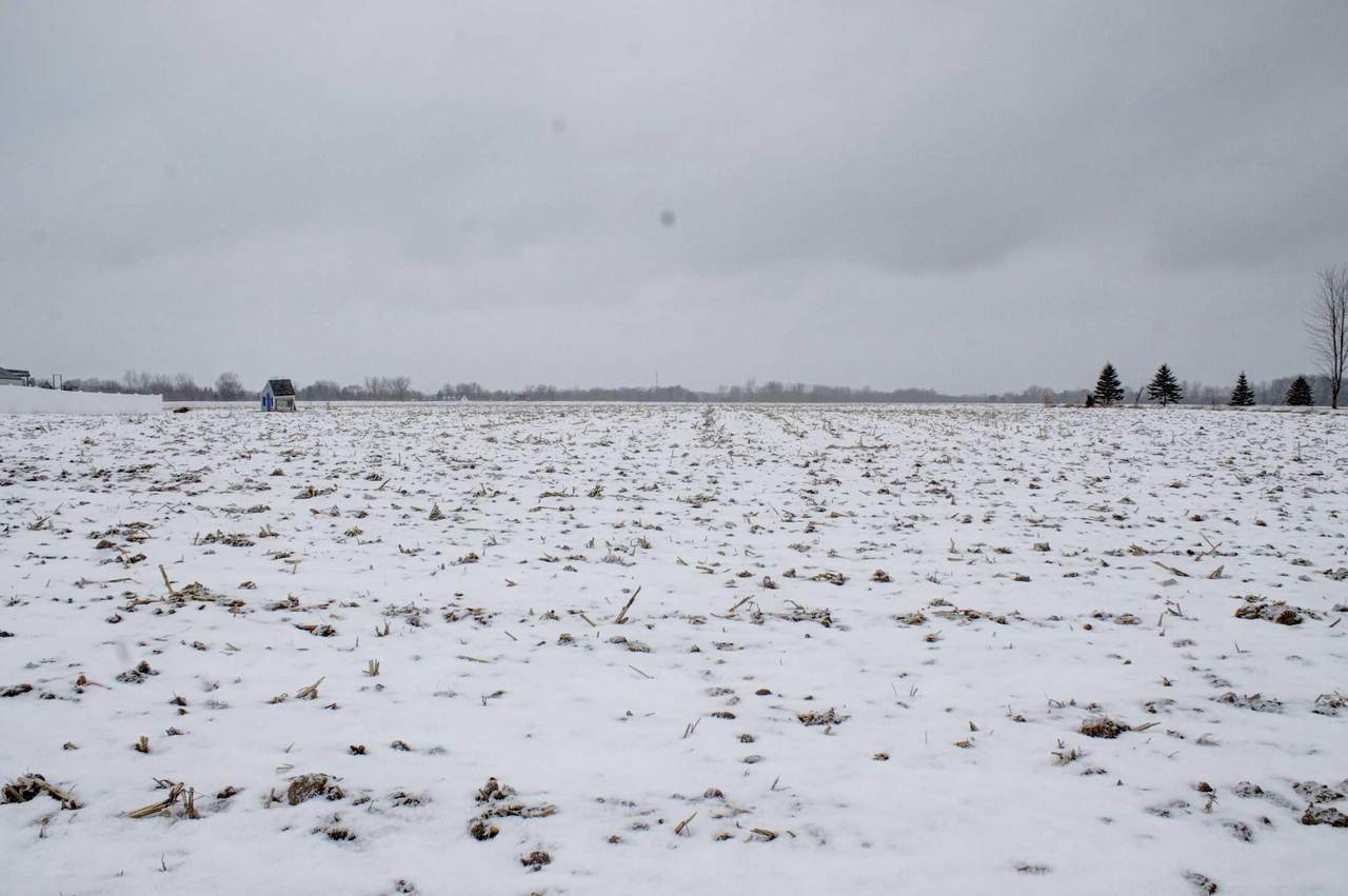 2000 Beecher Street - Photo 1