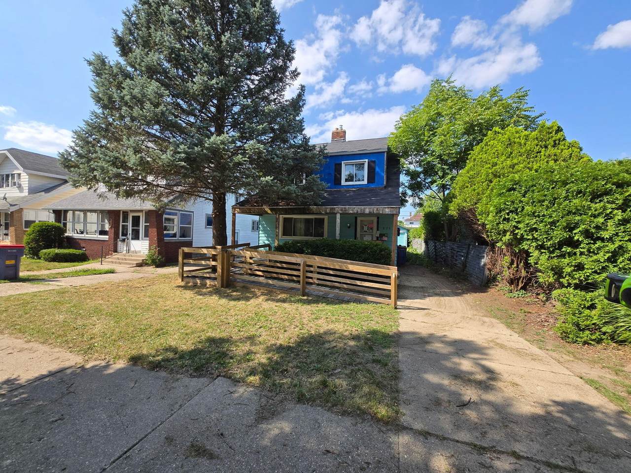 859 Lake Michigan Drive - Photo 1