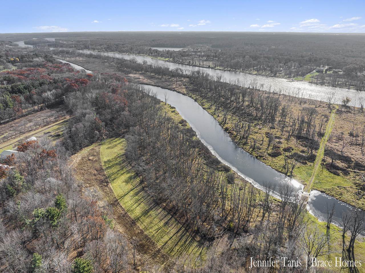10894 Garfield - Photo 1