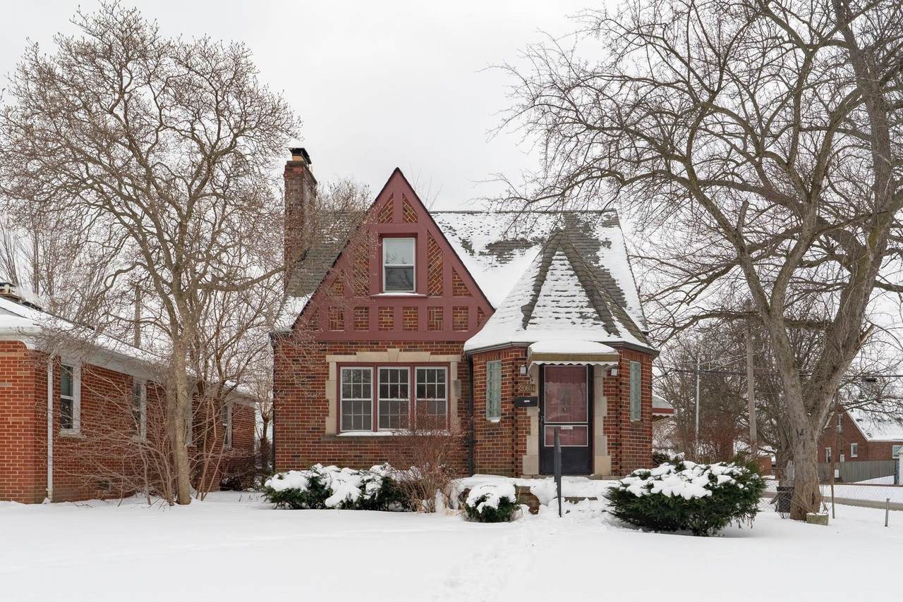 20604 Washtenaw Street - Photo 1