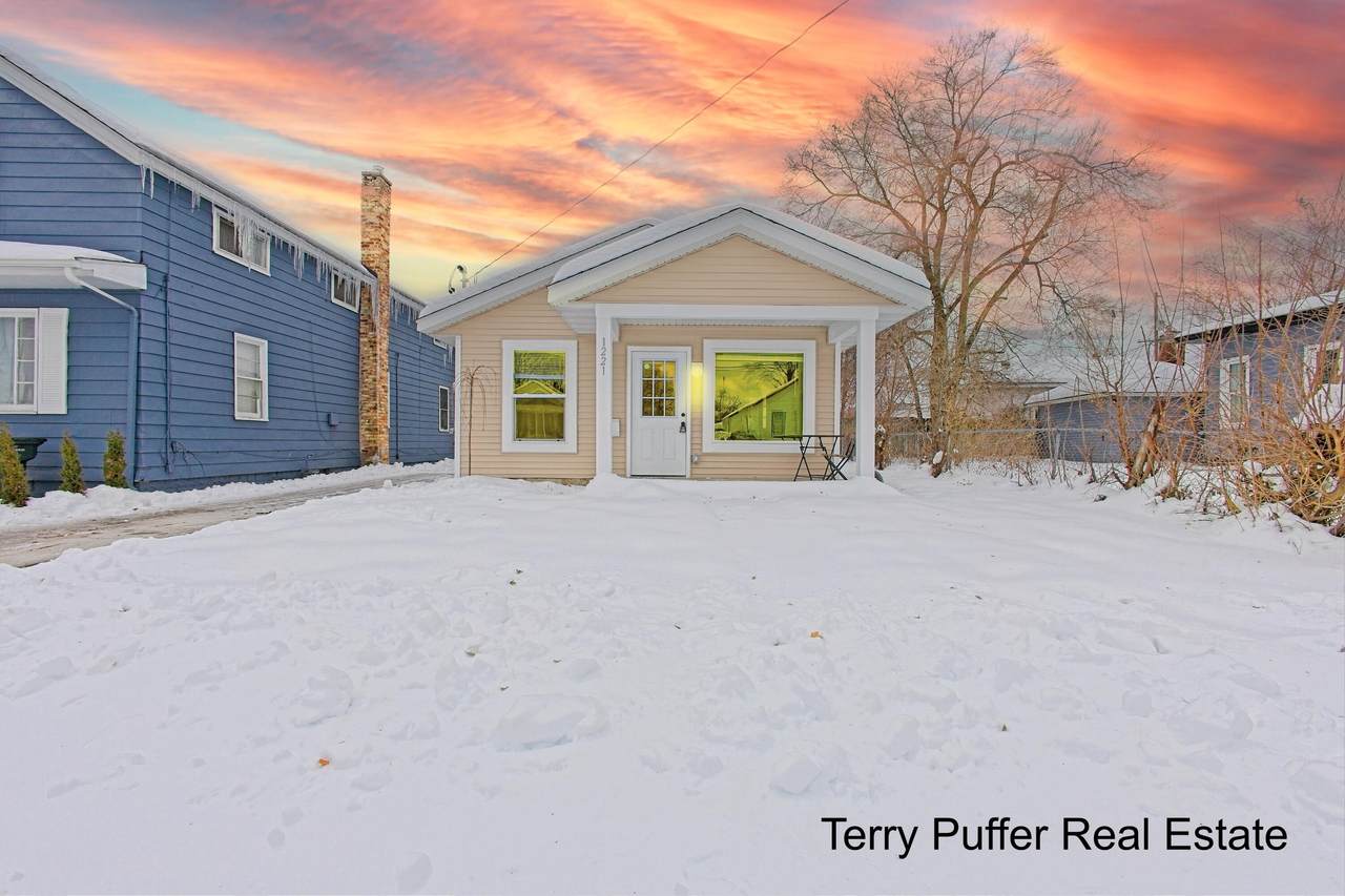 1221 Sanford Street - Photo 1