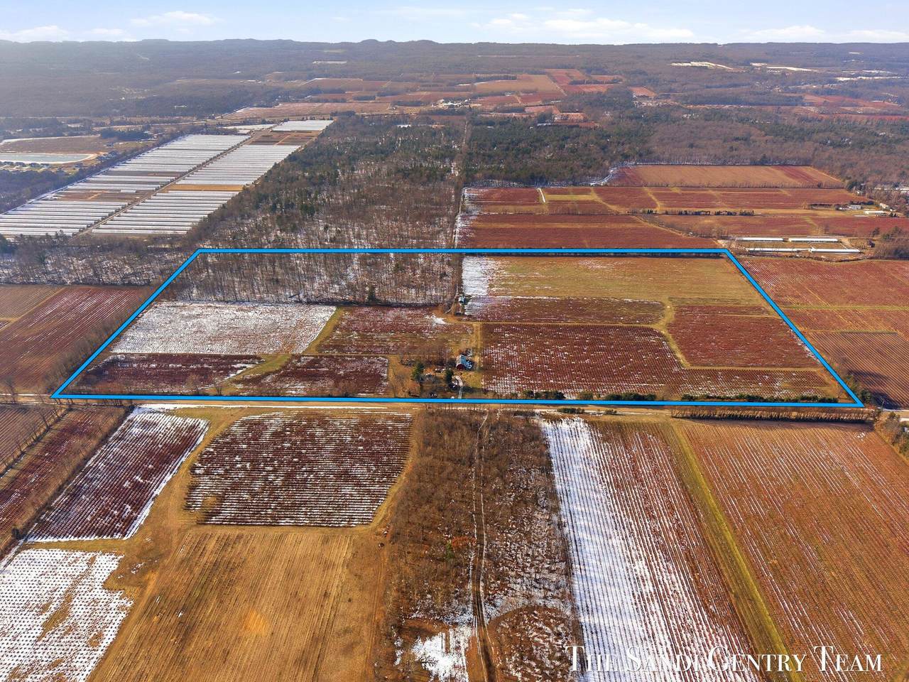 10005 144th Avenue - Photo 1