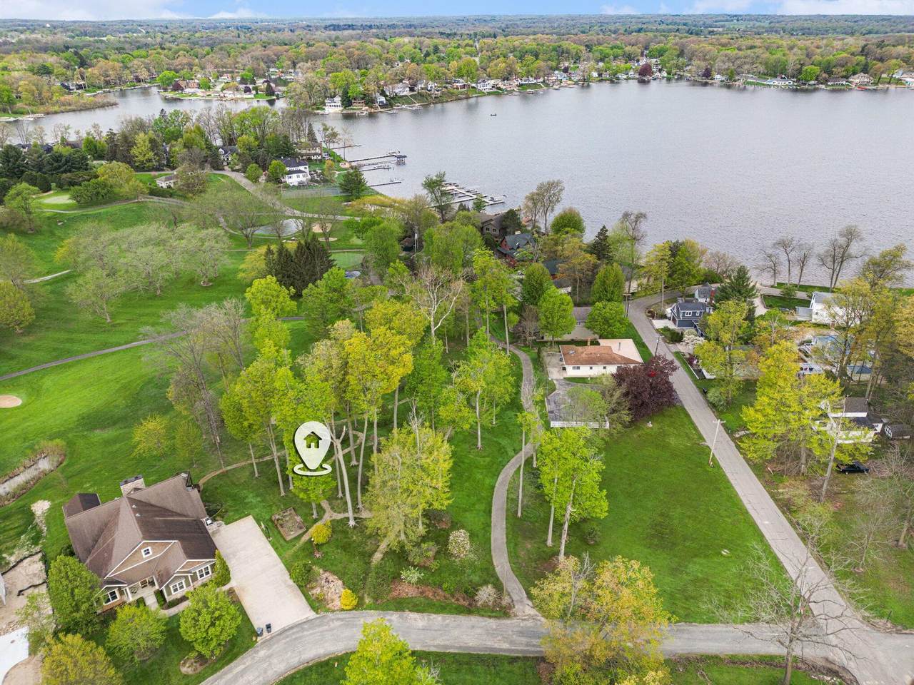 4862 Knoll Court - Photo 1