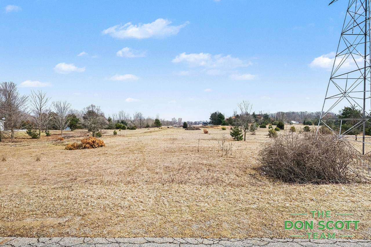 15680 Tyrone Avenue - Photo 1