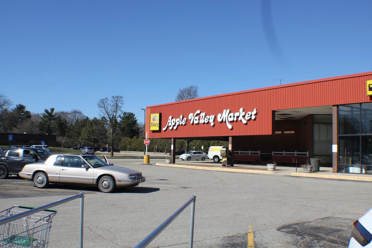 9067 Us Highway 31 - Photo 1