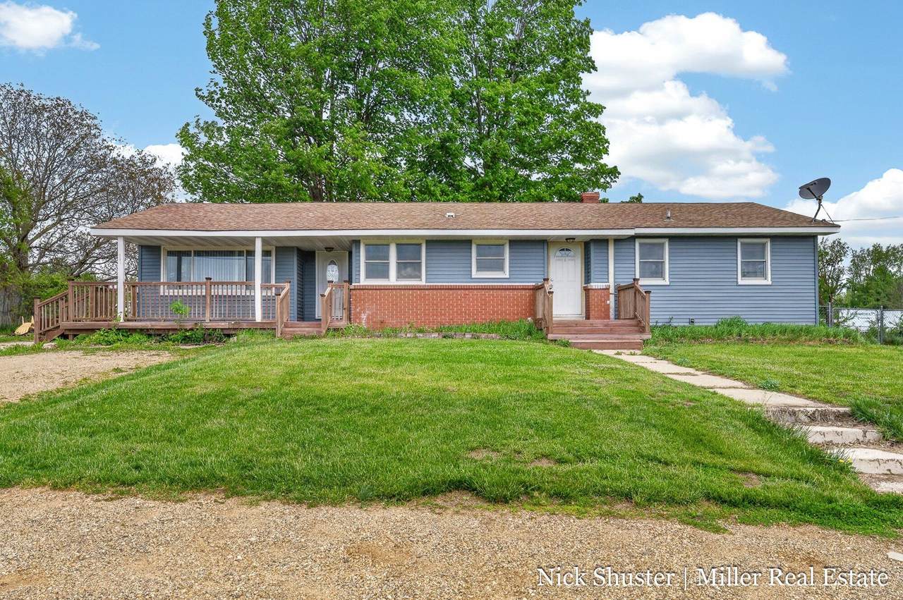5375 Lansing Road - Photo 1
