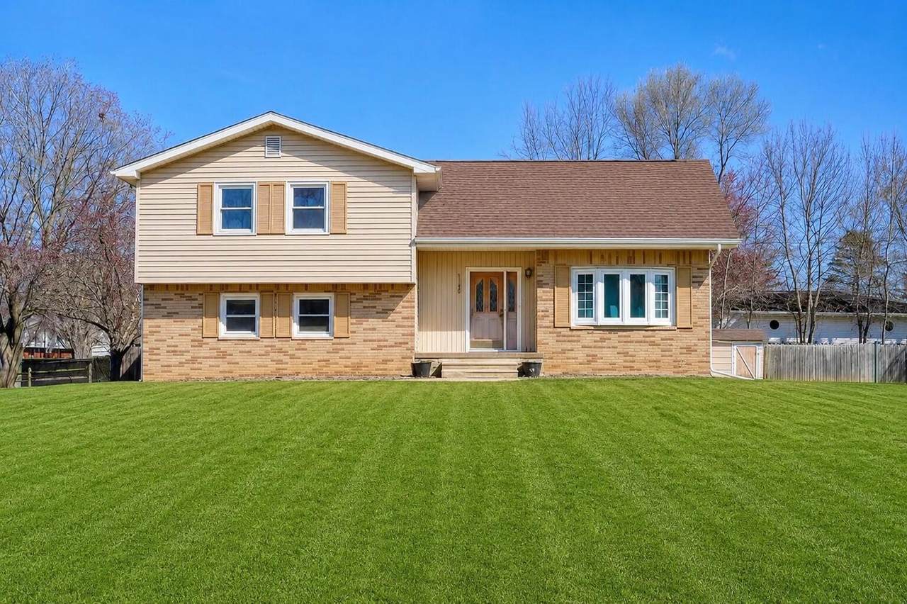 1190 Ferndale Road - Photo 1