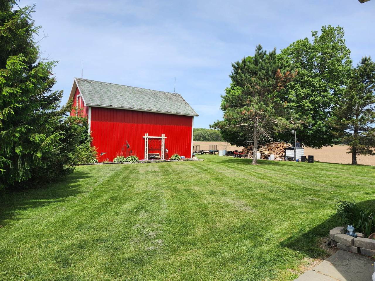 https://bt-photos.global.ssl.fastly.net/swmich/1280_boomver_2_26017813-2.jpg