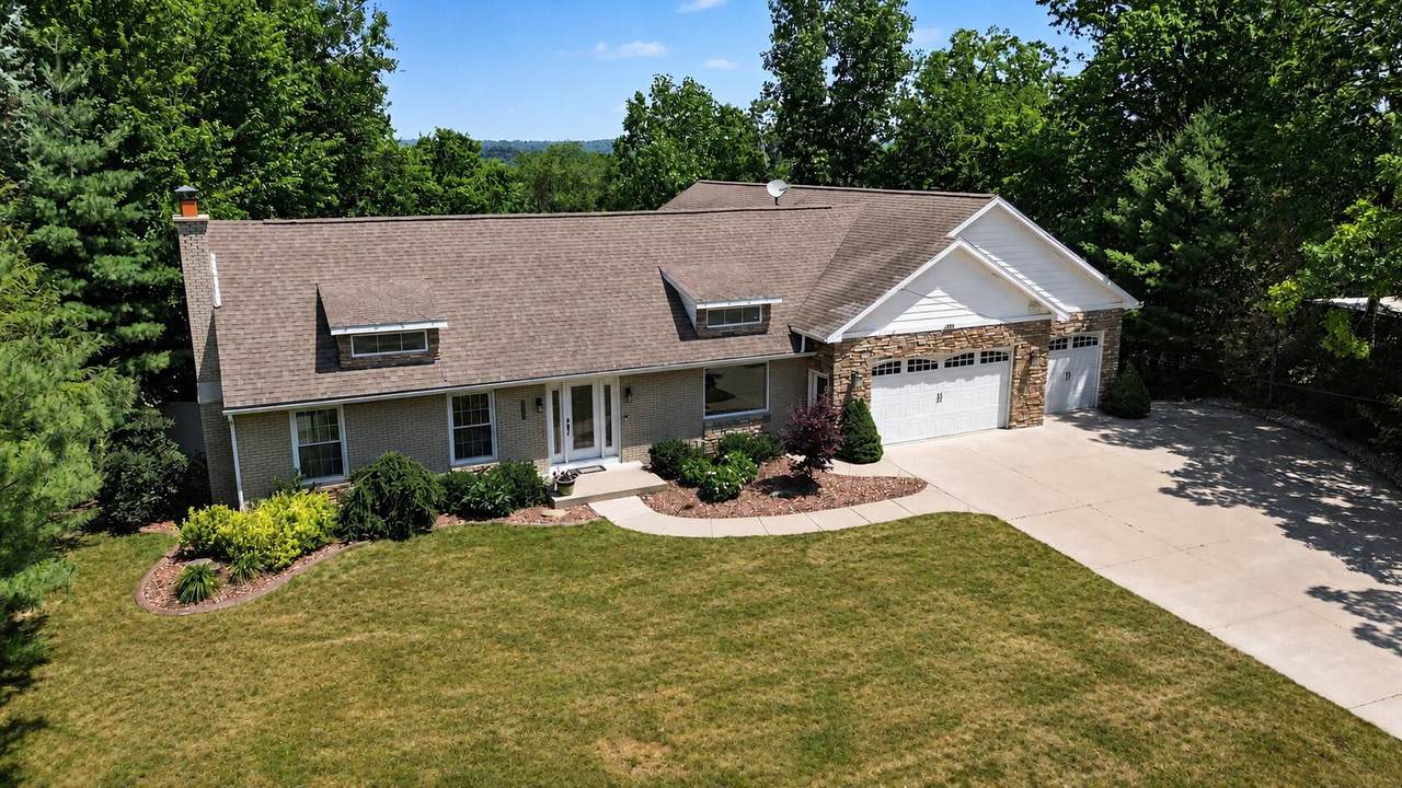 4994 Bluff Drive - Photo 1