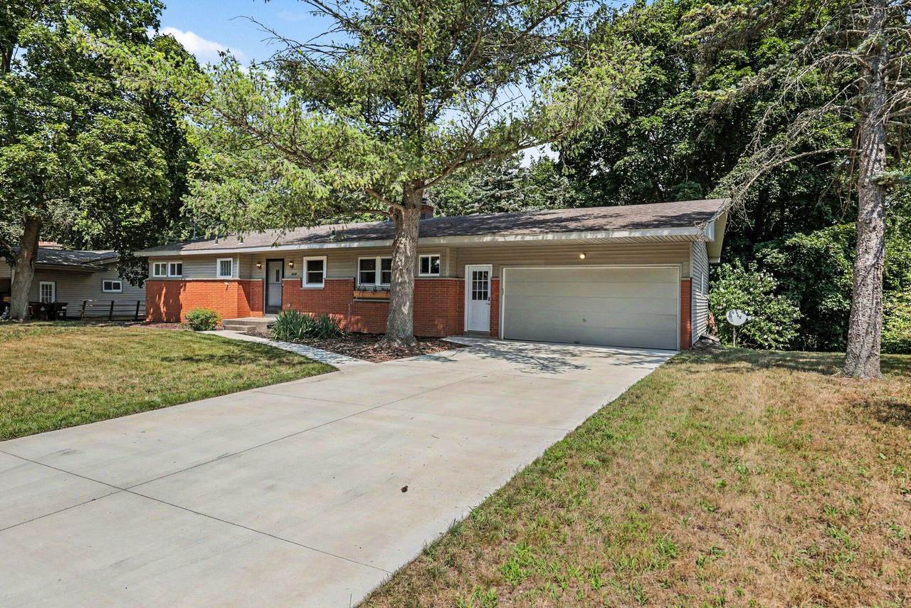 2639 Rockhill Drive - Photo 1
