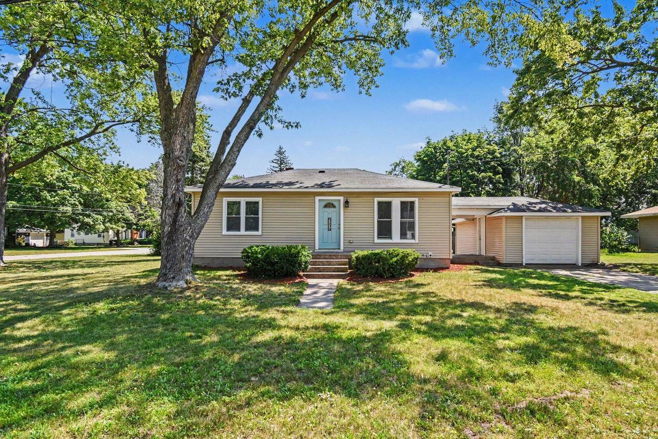 5134 Heyboer Avenue - Photo 1