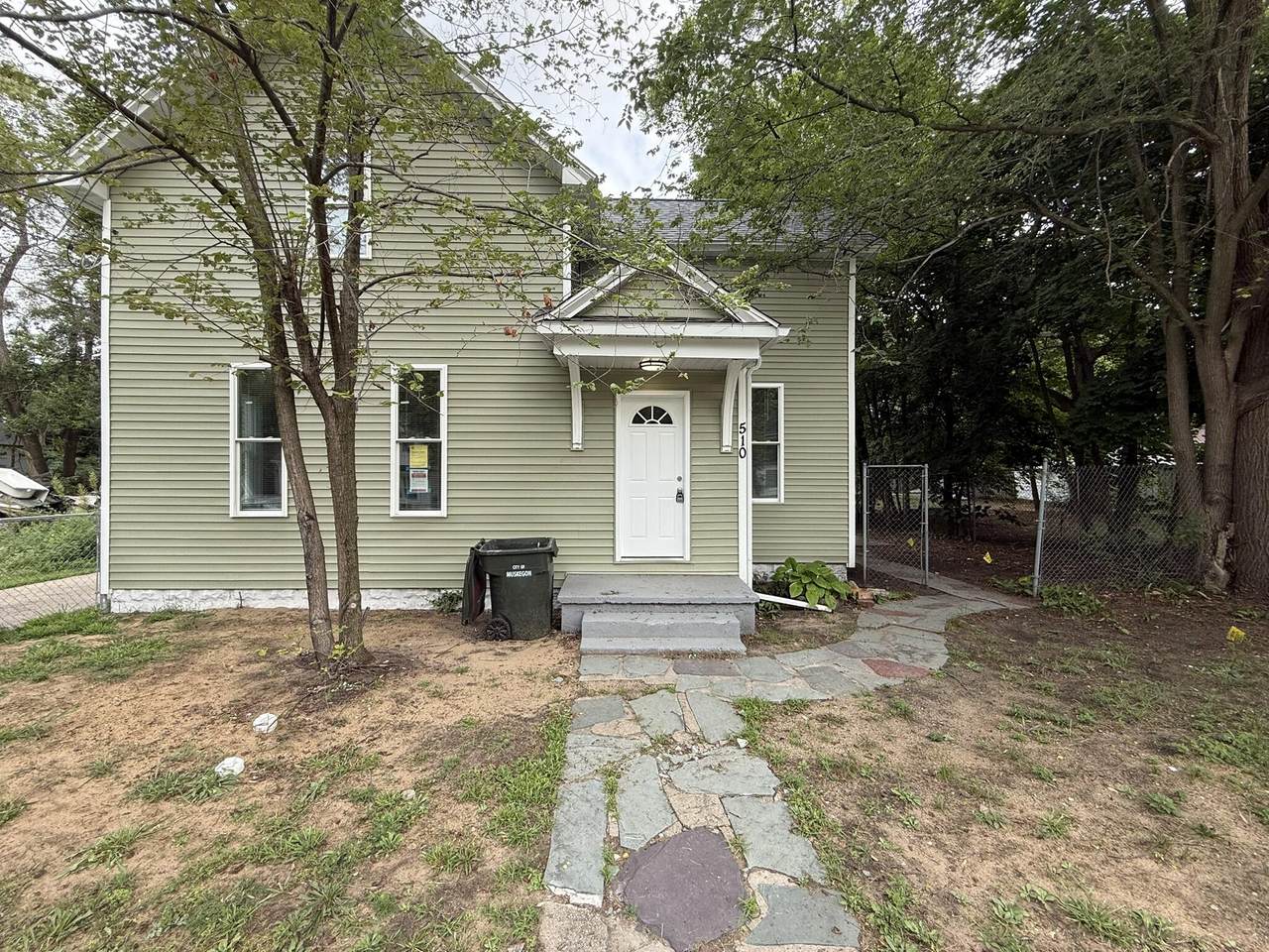 510 Ada Avenue - Photo 1