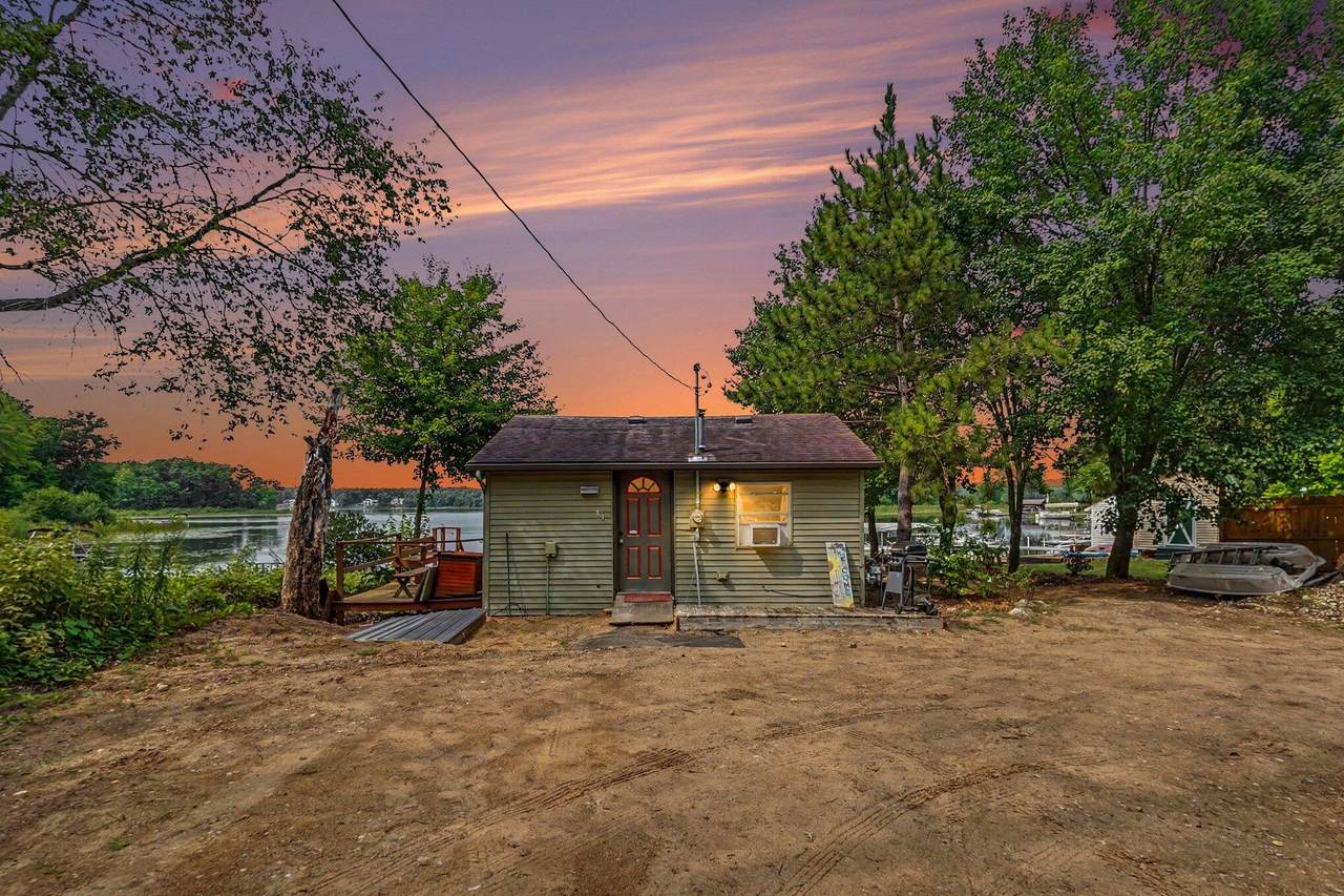 8221 Island View Drive - Photo 1