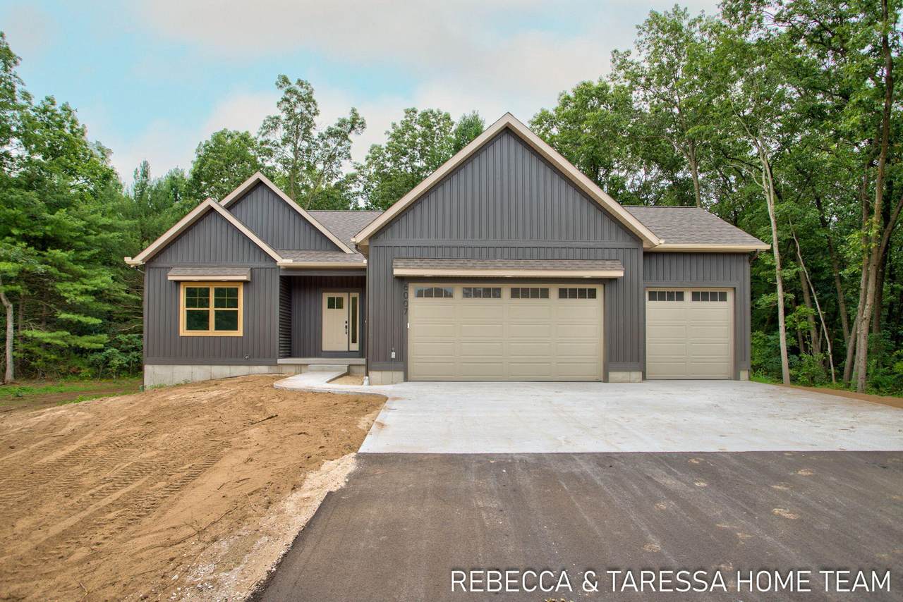 6007 Savannah Way - Photo 1