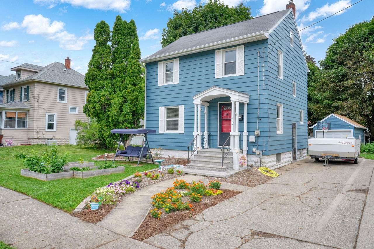 227 Bowen Street - Photo 1