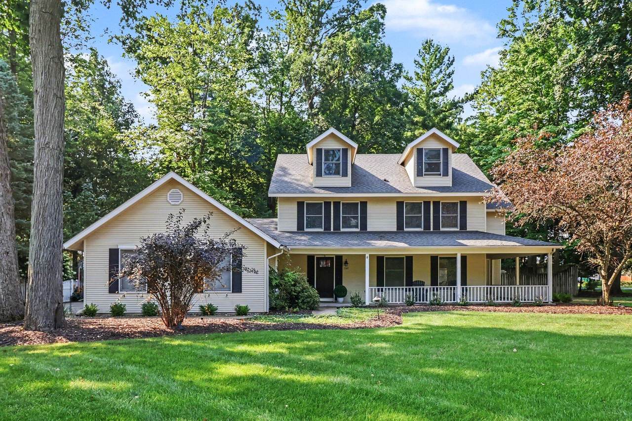 3267 Brynmawr Drive - Photo 1