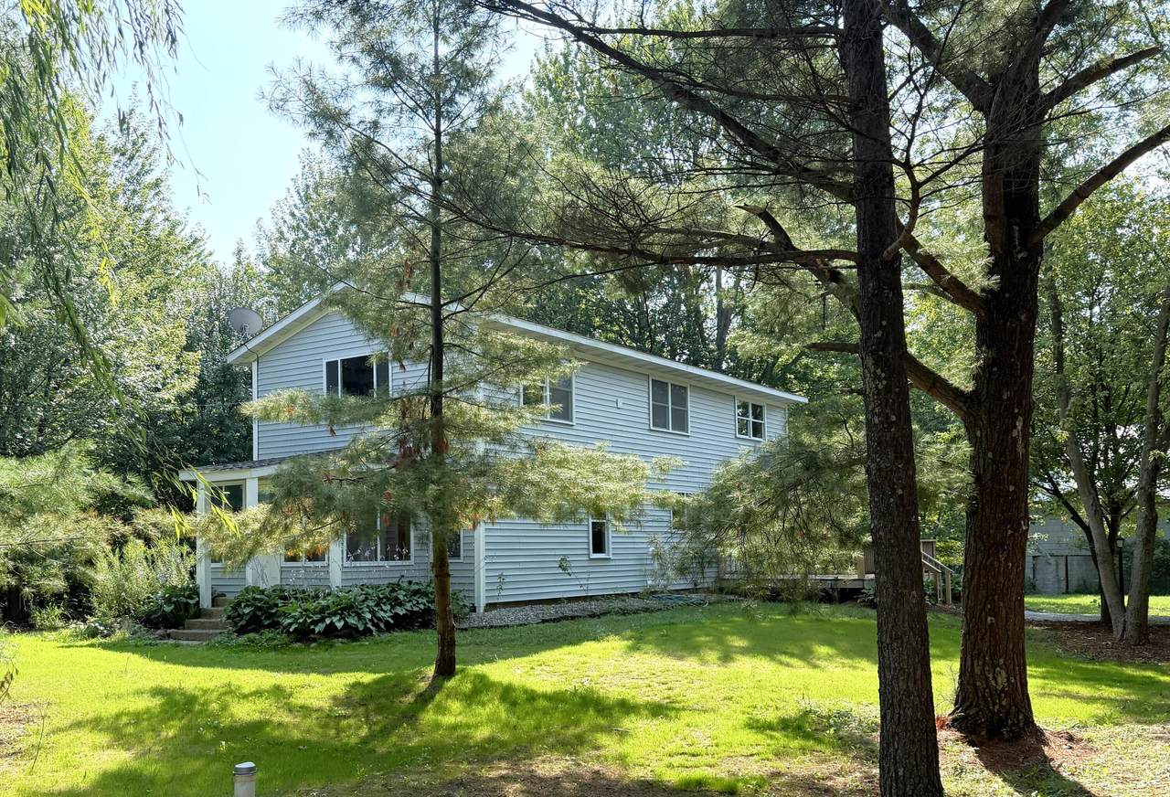 1658 66th Street - Photo 1