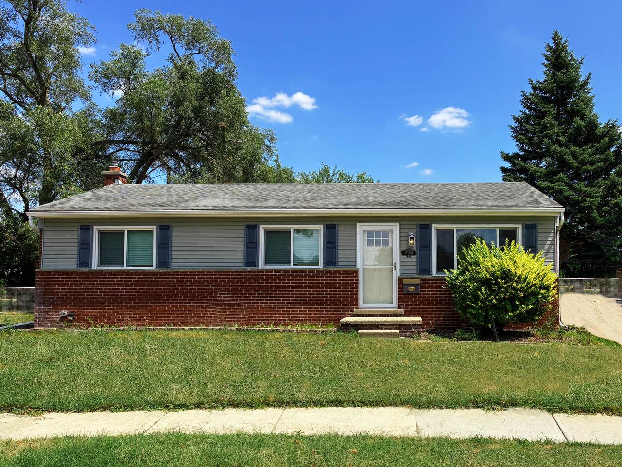 9358 Marie Court - Photo 1