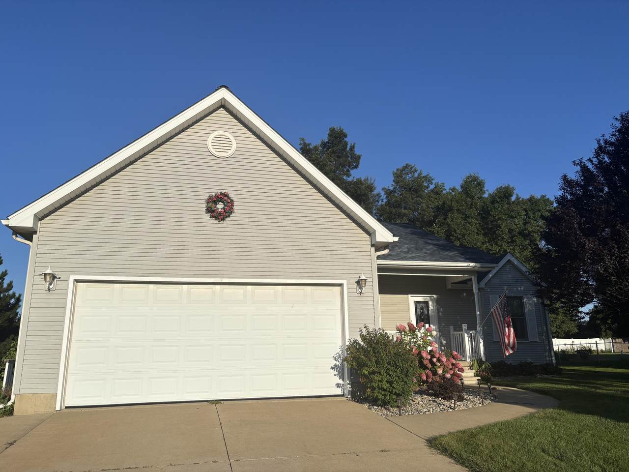 1318 Catsyl Road - Photo 1