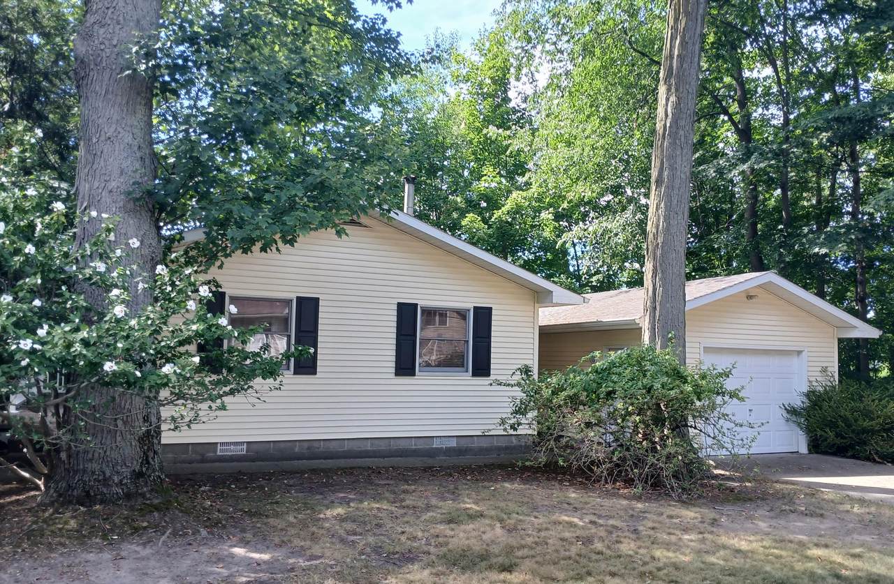 4771 Ariel Avenue - Photo 1