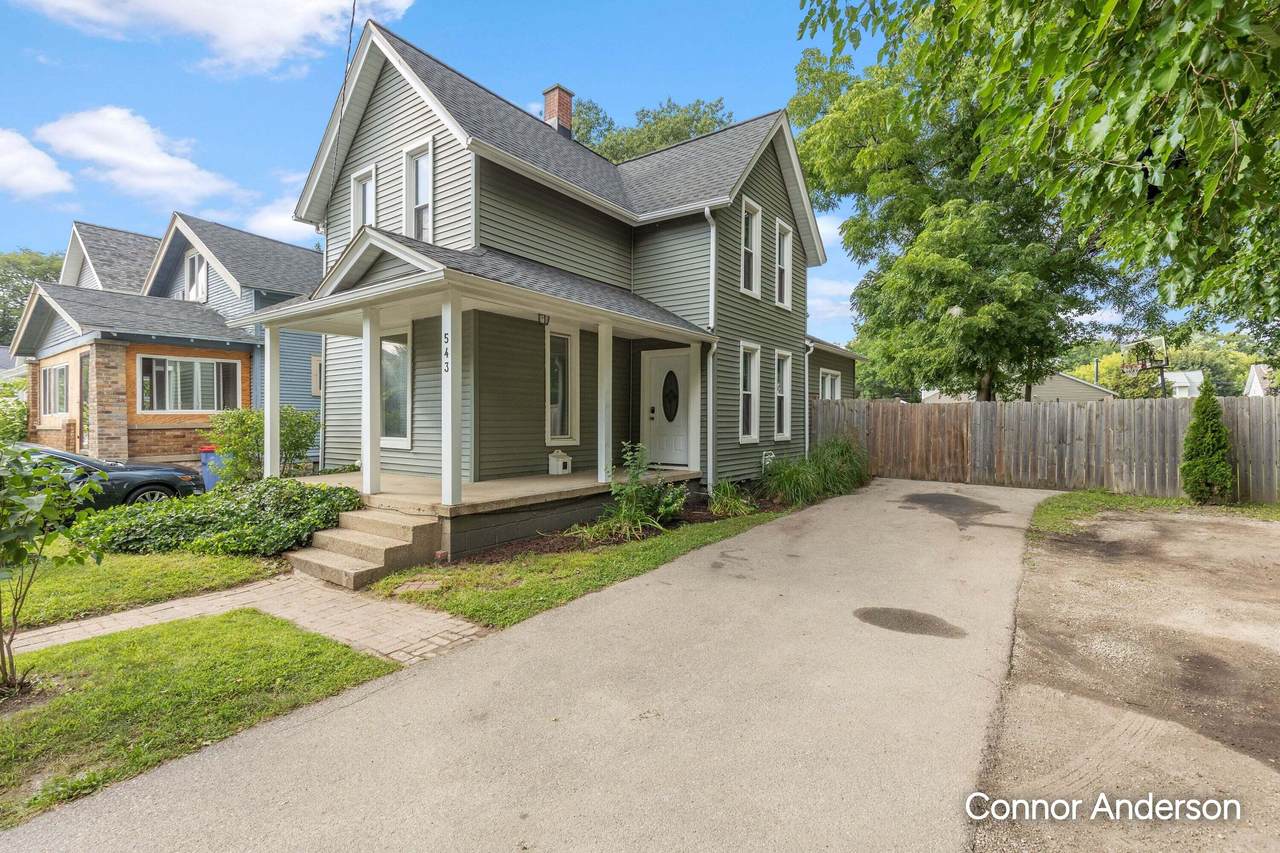 543 Leonard Street - Photo 1