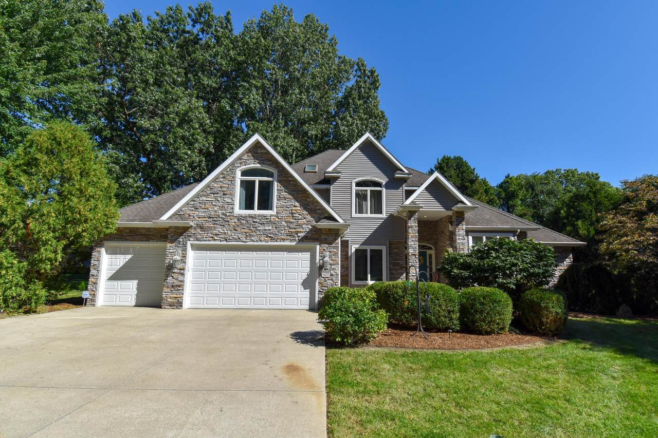 5033 Deerwood Trail - Photo 1